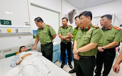 Vụ cháy chung cư mini ở Khương Hạ khiến 5 cảnh sát bị thương