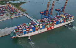 Dồn lực đầu tư cảng biển đón tàu lớn