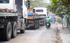 Mua nhà tiền tỷ, 2.000 dân chung cư ở TP.HCM phải "xin" đường suốt 5 năm