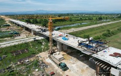 Nhà thầu cao tốc Bắc - Nam đồng loạt thi công xuyên lễ