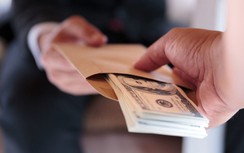 Một bị cáo vụ chuyến bay giải cứu tiếp tục bị khởi tố