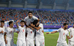 ASIAD 19: Thắng tưng bừng Mông Cổ, Olympic Iran vào vòng 1/8