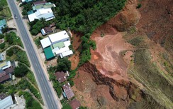 Dân nơm nớp lo sợ sống cạnh "miệng tử thần" trên quốc lộ 20