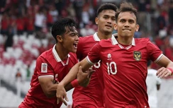 ASIAD 19: Esanov lập cú đúp, Uzbekistan tiễn Olympic Indonesia về nước