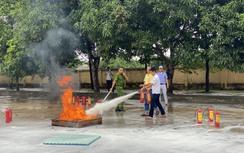 Hơn 200 lái xe ở Nghệ An được huấn luyện nghiệp vụ phòng cháy, chữa cháy