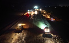 Hồ hởi làm xuyên lễ trên công trường cao tốc Vân Phong - Nha Trang