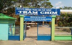 Một hiệu trưởng ở Đồng Tháp đột quỵ khi đọc diễn văn khai giảng năm học mới