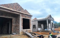 Tấp nập xây nhà trên các khu tái định cư dự án cao tốc Bắc - Nam