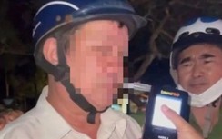 Người đàn ông ở An Giang có dấu hiệu say xỉn chống đối đo nồng độ cồn, xưng cán bộ tòa án