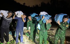 Cận cảnh lô ma túy khủng lên đến gần 300kg trôi dạt vào bờ biển Quảng Ngãi