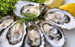 Nhiều người nôn ói nhập viện nghi ngộ độc sau khi ăn hàu, bào ngư