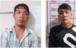 Bắt giữ 2 người đàn ông đi xe gắn máy mang theo súng rulo đã lên nòng