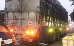 Xe tải rơi bánh làm 2 cháu nhỏ tử vong: Tài xế ra trình diện công an