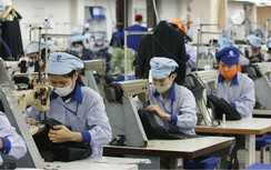 Công nhân mong ngóng thưởng Tết