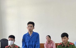 Vận chuyển, tàng trữ pháo nổ, thanh niên 23 tuổi lãnh 18 tháng tù