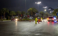 CSGT chặn đứng ý định của tài xế để ô tô ven đường hòng thoát đo nồng độ cồn