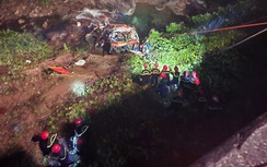 Cứu chữa kịp thời, đưa nạn nhân vụ xe khách rơi vực về quê an toàn