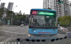 Phạt lái xe buýt lấn làn, vượt ẩu, chặn đường xe đi đúng luật