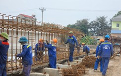 Sôi động công trường đường ven biển Nam Định ngày cận Tết