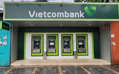 Cây ATM vắng lạ thường dịp cận Tết