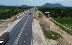 Đi xe máy vào cao tốc Vĩnh Hảo - Phan Thiết, người đàn ông tử vong dưới mương thoát nước