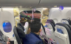 Boeing 737 MAX phải hạ cánh khẩn vì bay mất cửa giữa trời