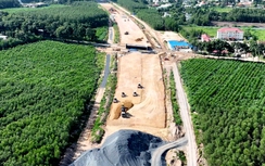 Tháo gỡ mặt bằng, vật liệu hoàn thành 3.000km cao tốc