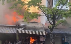 Cháy lớn tại cửa hàng kinh doanh thiết bị điện tử ở Quảng Ninh