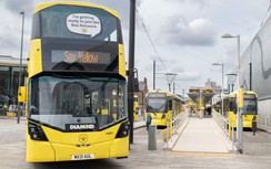 Chính quyền Anh ứng dụng AI tối ưu hiệu quả hoạt động xe buýt