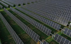 Mỹ áp thuế chống trợ cấp gần 300% với 4 doanh nghiệp pin năng lượng mặt trời Việt Nam