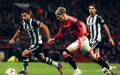 Europa League: MU thắng dễ PAOK, Tottenham thua sốc Galatasaray