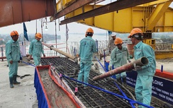 Hợp long cầu vượt sông Đáy nối 2 tỉnh Ninh Bình - Nam Định