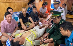 Cứu 14 người gặp nạn trên vùng biển Bình Định