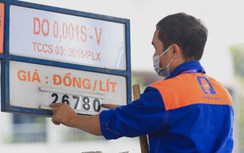 Giá xăng tăng mạnh giáp Tết, vượt 24.000 đồng/lít