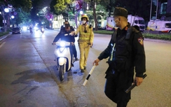 CSGT xuyên đêm đảm bảo ATGT trong đêm giao thừa tết Giáp Thìn 2024