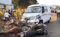 Ô tô tông vào 3 xe máy, một người tử vong