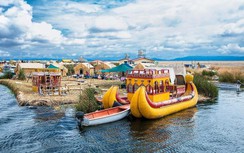 Quần đảo nổi được kết từ cây lau sậy