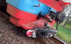 Bản tin TNGT 12/2: Thiếu nữ tử vong thương tâm sau va chạm với tàu hỏa