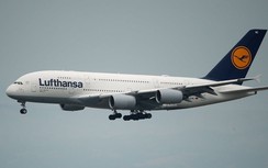 Máy bay vừa cất cánh, hành khách khó thở, mất hàng lít máu và qua đời