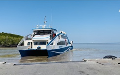 Mùng 3 Tết, người dân vi vu bằng xe máy du xuân qua phà biển Cần Giờ sang Vũng Tàu