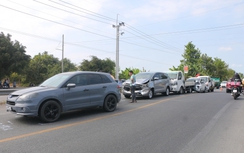 5 ô tô tông liên hoàn trên tuyến Quản Lộ - Phụng Hiệp