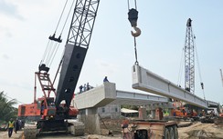 Công trường cao tốc Châu Đốc - Cần Thơ - Sóc Trăng nhộn nhịp sau kỳ nghỉ Tết