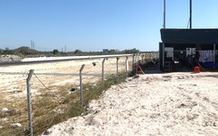 Tháo dỡ cầu thang vượt hàng rào vào cao tốc Vĩnh Hảo - Phan Thiết