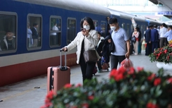 Khách tăng mạnh sau Tết, đường sắt lập thêm nhiều tàu mới