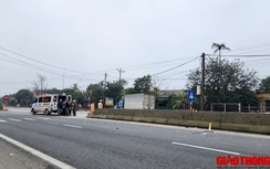 Bị xe khách tông, cụ ông cùng vợ tử vong thương tâm