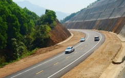 Thủ tướng yêu cầu sớm đầu tư nâng cấp cao tốc 2 làn xe