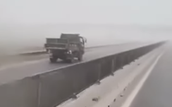 Xử lý tài xế xe ben chạy ngược chiều trên cao tốc