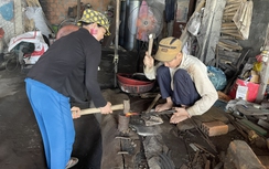 Làng rèn 300 năm đỏ lửa bên dòng Trà Khúc