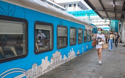 Tàu khách Hà Nội - Hải Phòng doanh thu tăng trưởng đến 36%