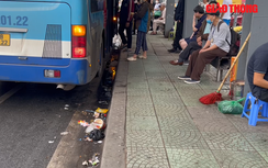 Nhếch nhác trạm trung chuyển xe buýt lớn nhất Thủ đô